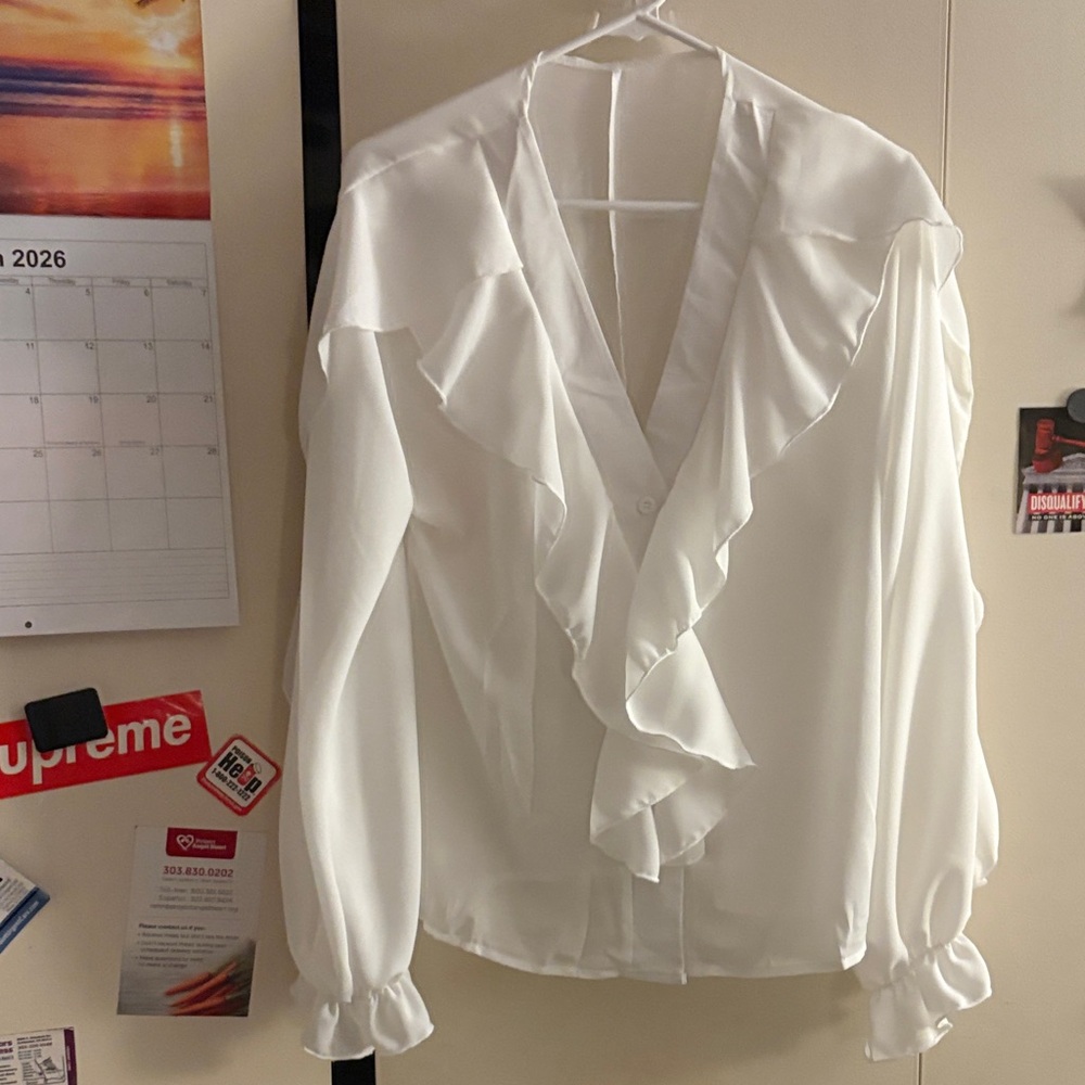 Elegant White Ruffled Women's Top